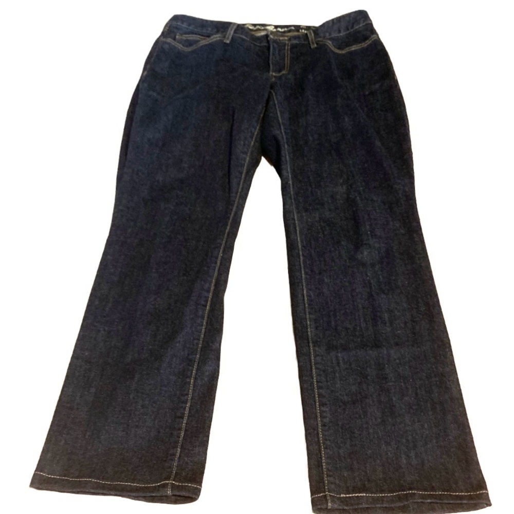 EDDIE BAUER DARK WASH SLIGHTLY CURVY STRAIGHT LEG JEANS (10) - Picture 6 of 13